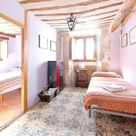 Holiday home Spacious House In With Fireplace & Mountain View *